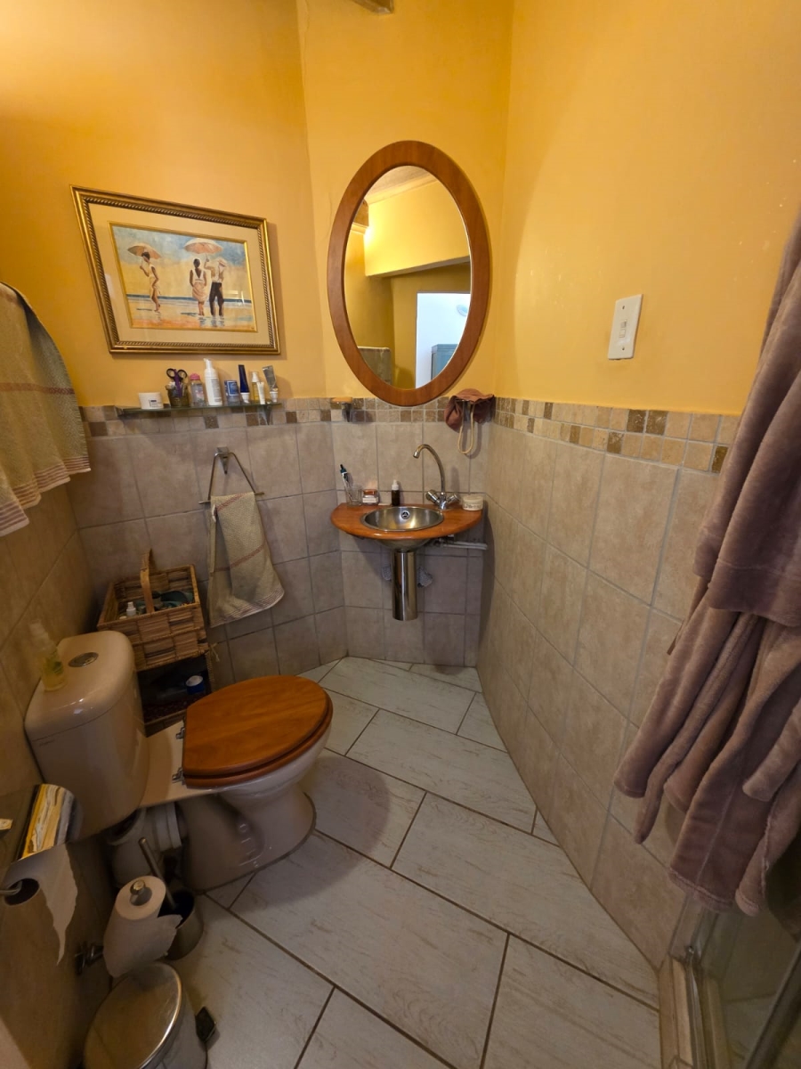 4 Bedroom Property for Sale in Lindequesdrif North West